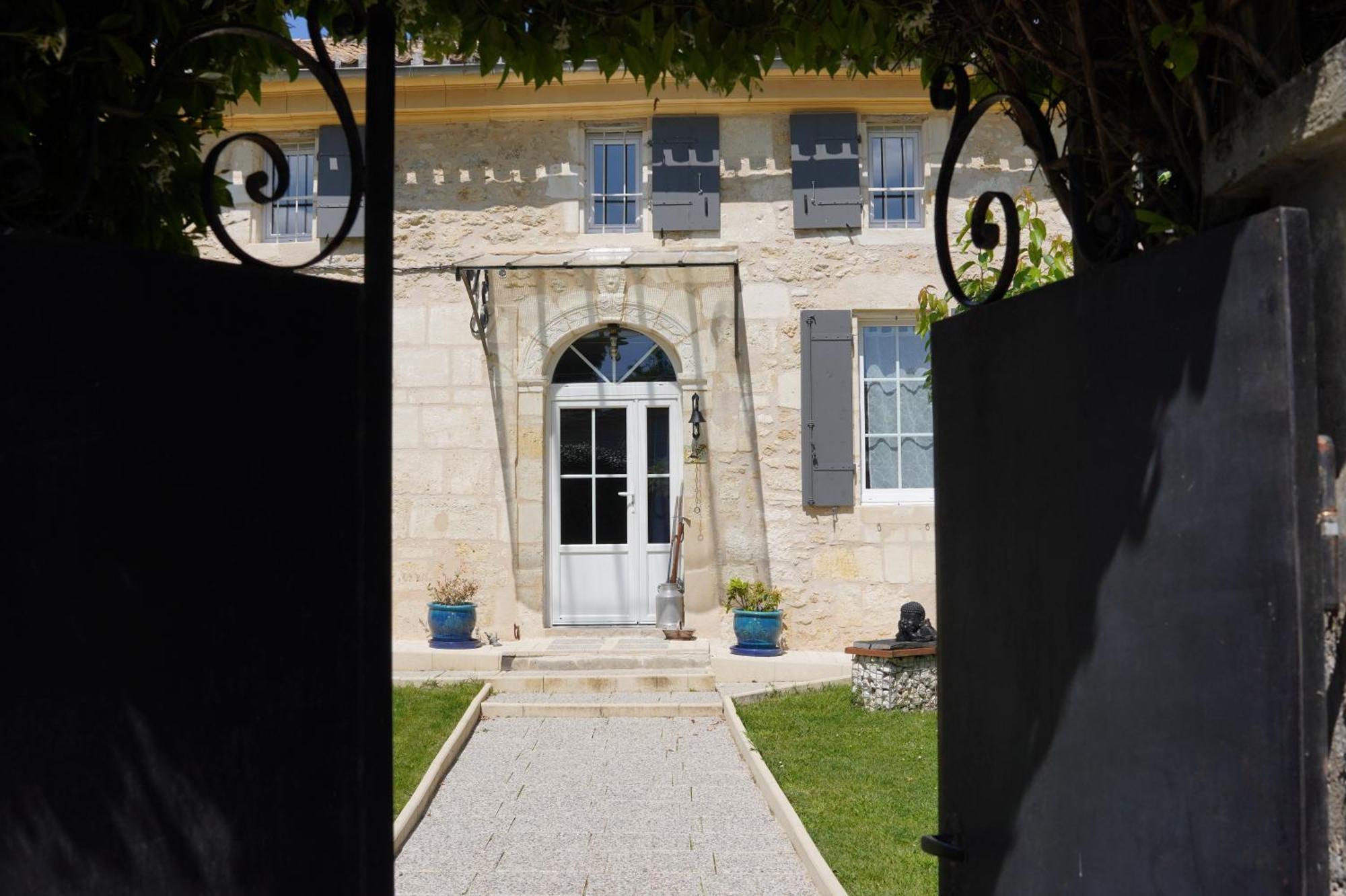La Girondine Bed & Breakfast Galgon Ngoại thất bức ảnh