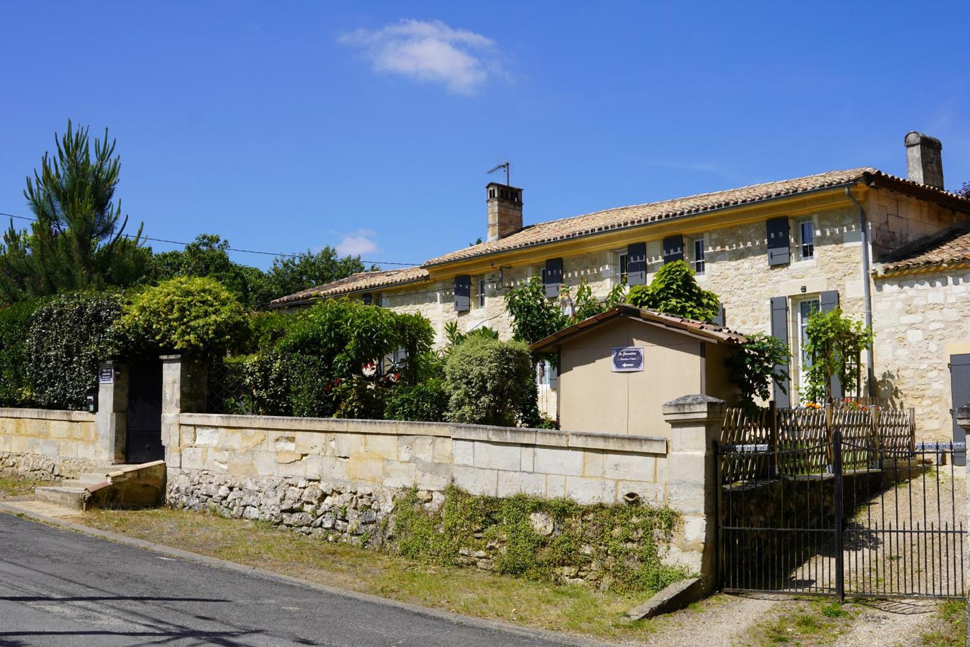 La Girondine Bed & Breakfast Galgon Ngoại thất bức ảnh
